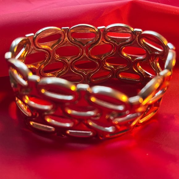 beautiful, coppery gold, link bracelet, stretch, NWOT - Picture 2 of 3